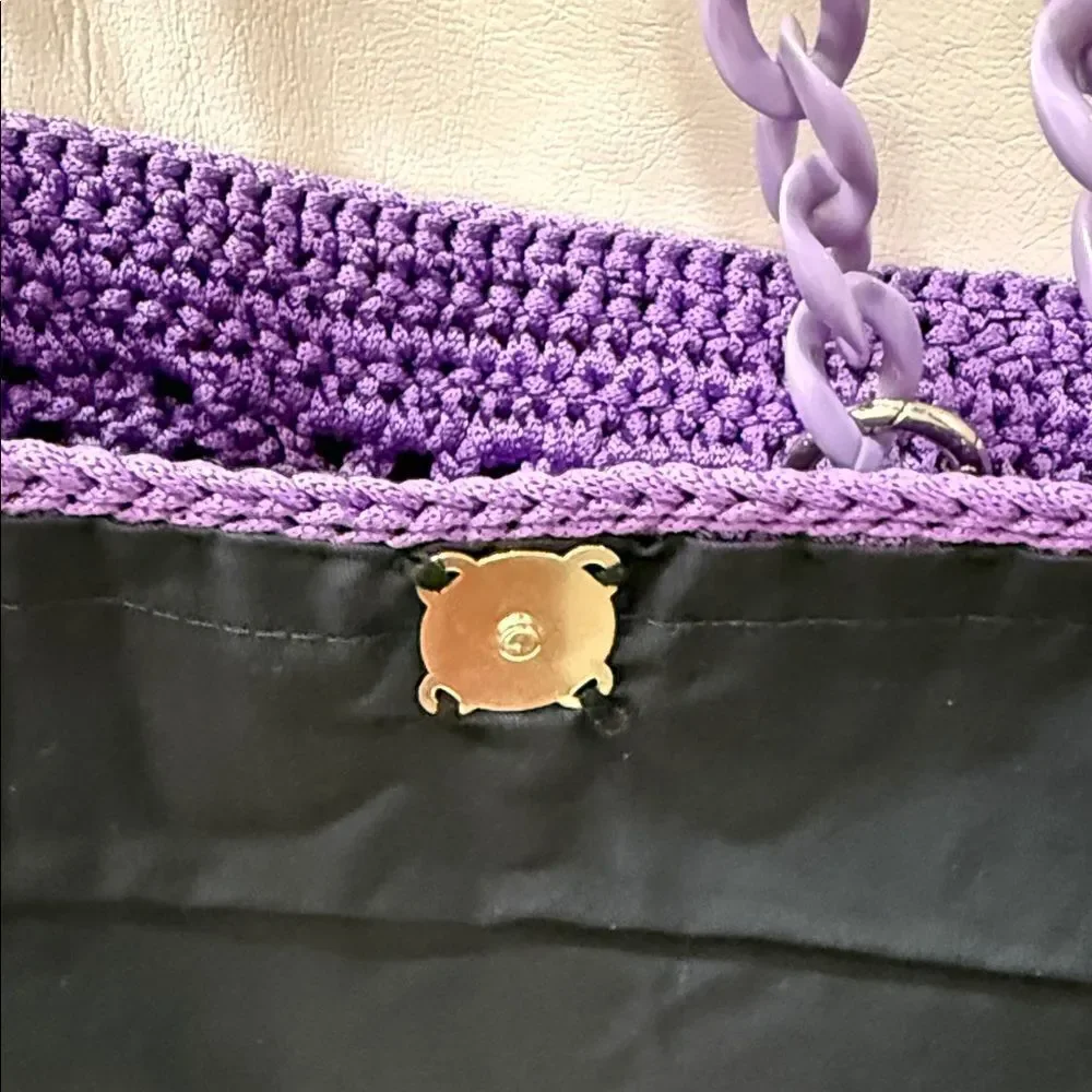 Elegant Purple Crochet Shoulder Bag 12 X 12 In Black Lining Silver Snap Closure
